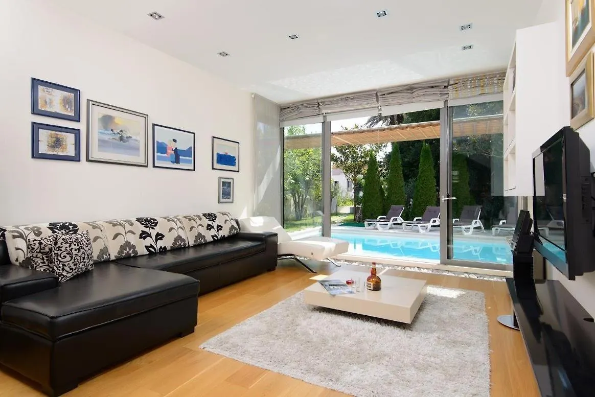 Luxury Villa White Split